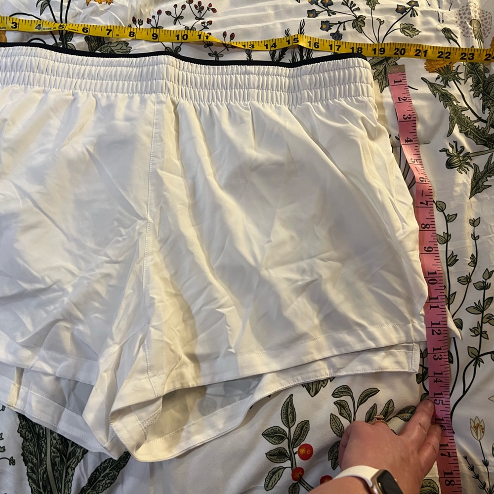 NWT Fabletics Shorts - Picture 5 of 7